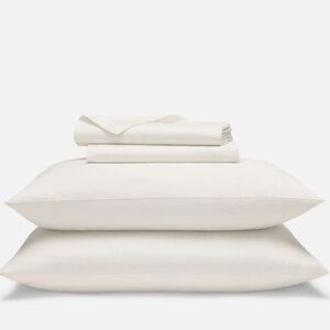 Luxe Sateen Core Sheet Set Brooklinen (X2) Plus 2 extra pillow cases Cream King